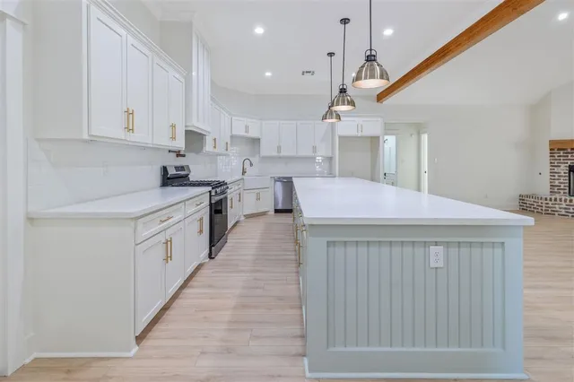 $2,500 | 927 Magdalena Street, Sulphur, LA 70663