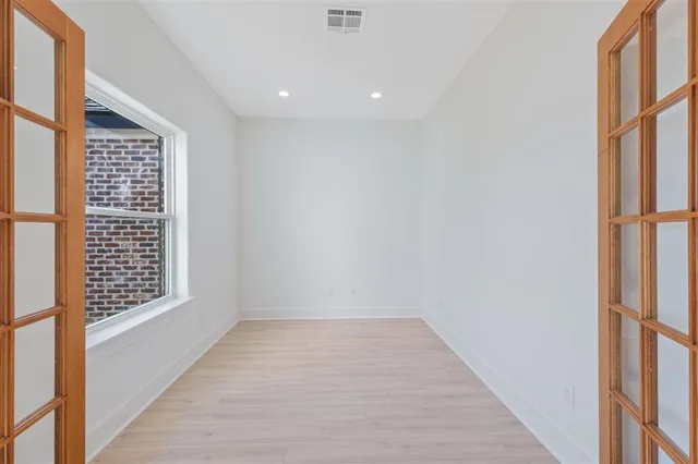 $2,500 | 927 Magdalena Street, Sulphur, LA 70663