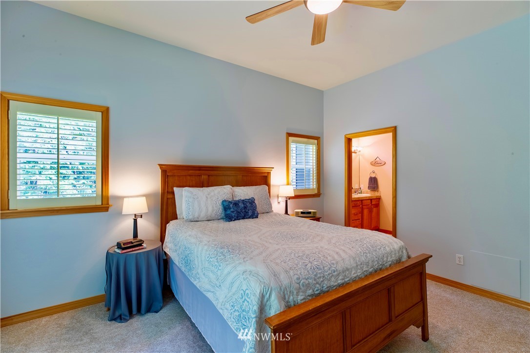 5057 Sand Road Bellingham, WA 98226 - Photo 16 of 24