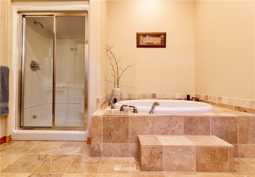 5057 Sand Road Bellingham, WA 98226 - Photo 17 of 24