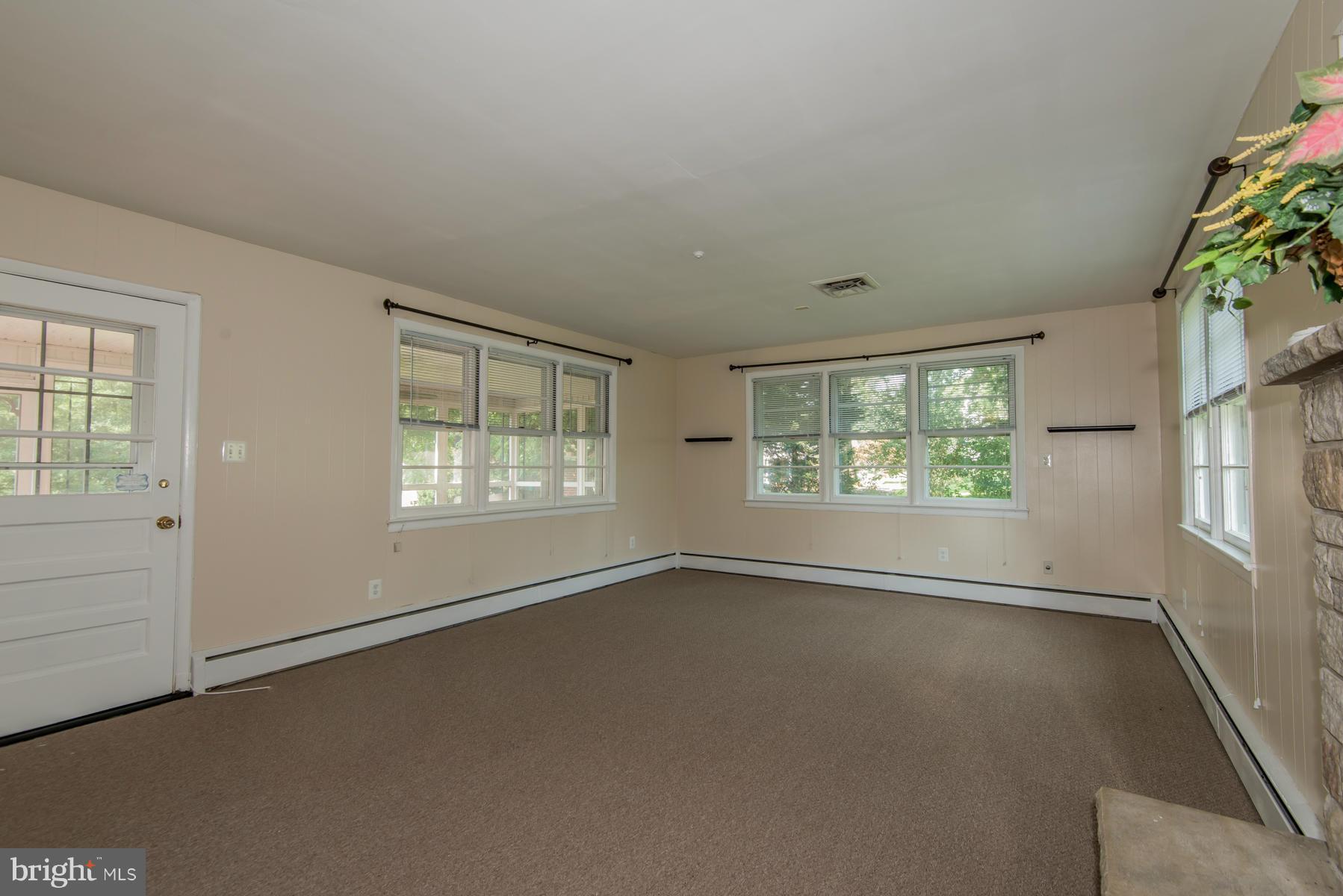 9202 Waycross Road Ellicott City, MD 21042 - Photo 19 of 30 Family Room