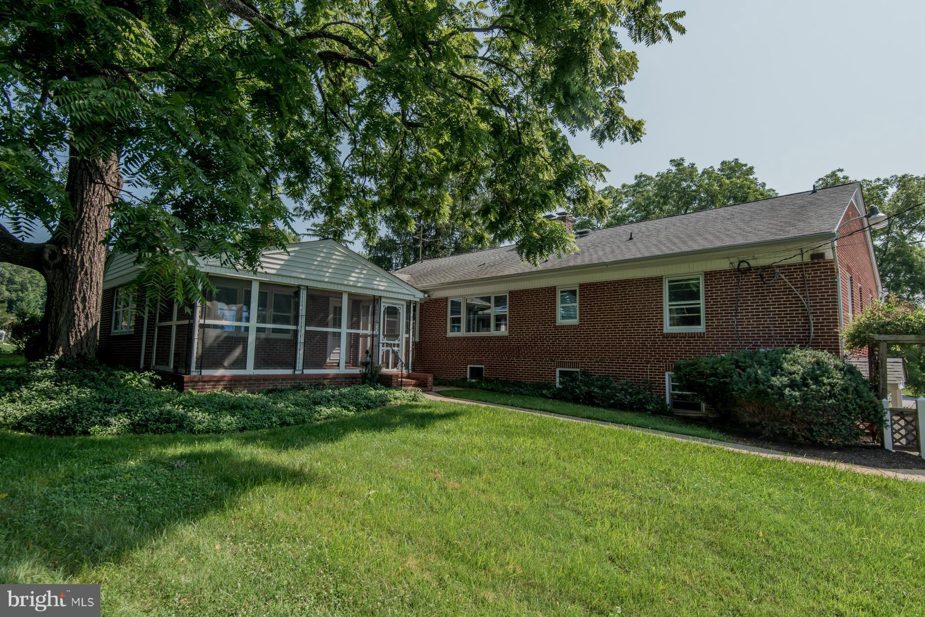 9202 Waycross Road Ellicott City, MD 21042 - Photo 28 of 30 Exterior (Rear)