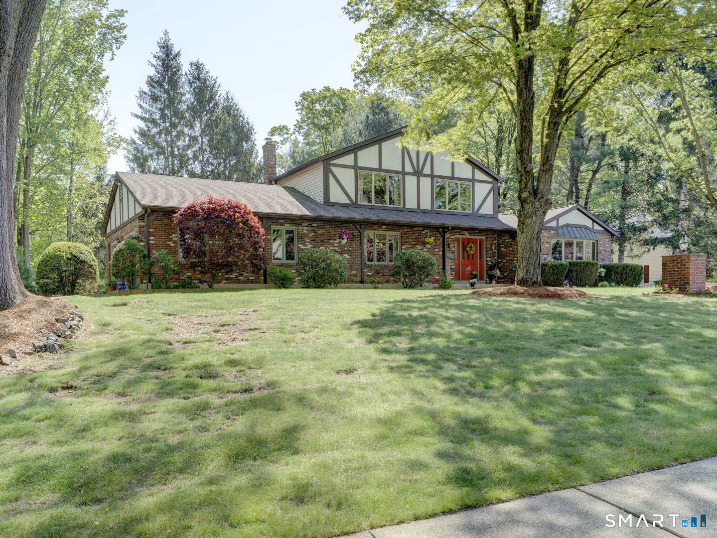 350 Brooke Meadow Road Berlin, CT 06037 - Photo 1 of 38