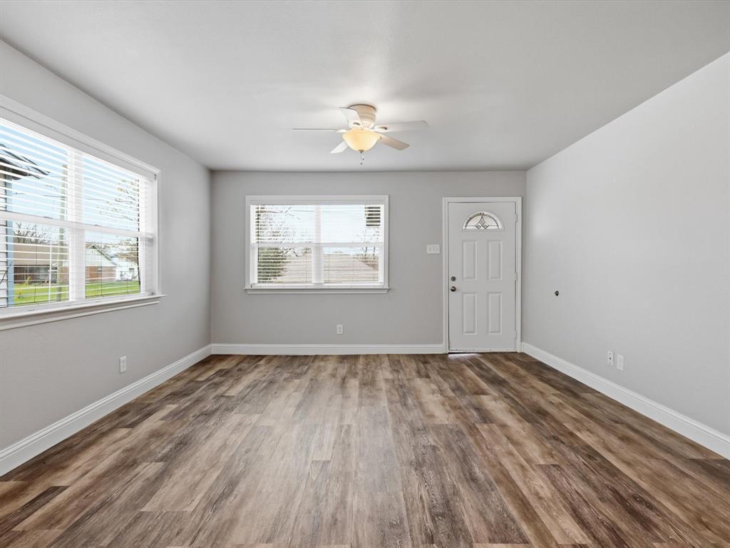 708 North Alamo Road Rockwall, TX 75087 - Photo 11 of 40