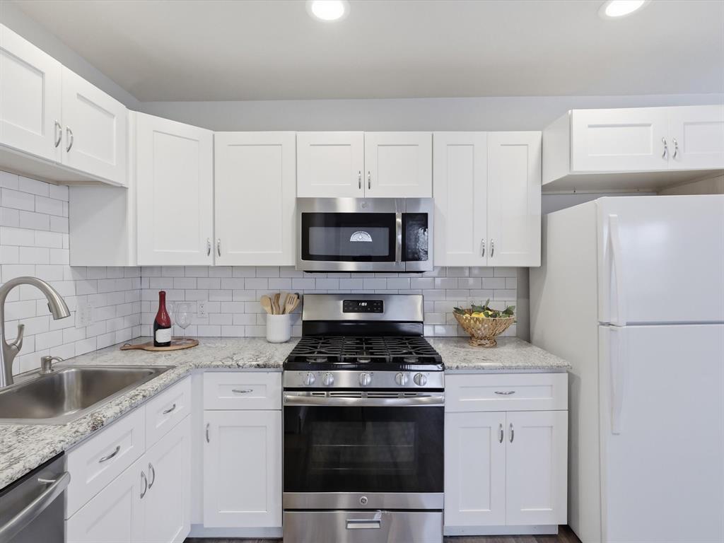 708 North Alamo Road Rockwall, TX 75087 - Photo 17 of 40