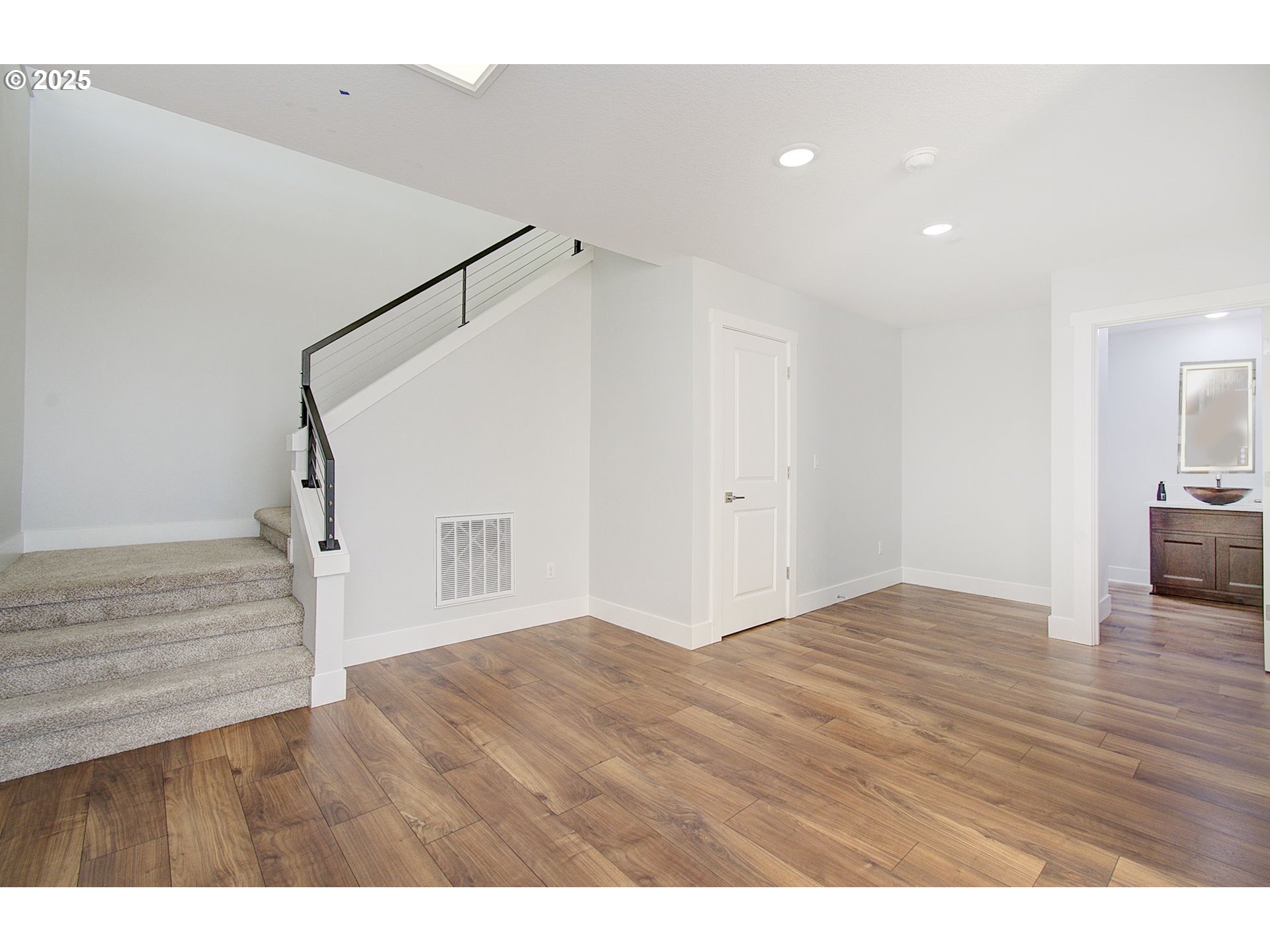 1920 Northwest Klickitat Street Camas, WA 98607 - Photo 4 of 48