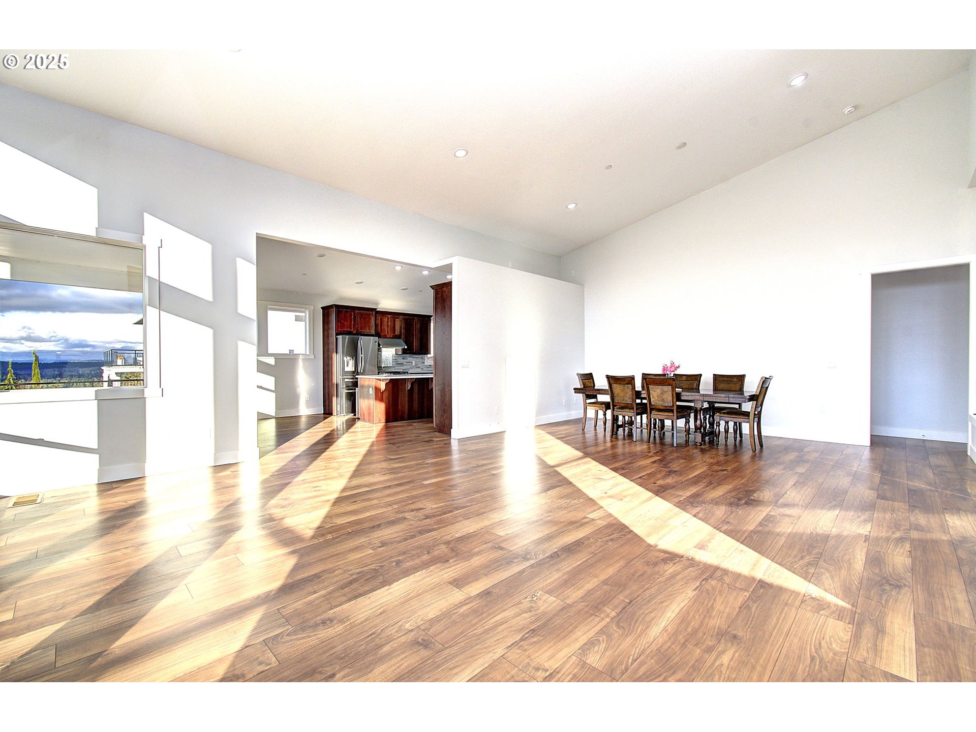 1920 Northwest Klickitat Street Camas, WA 98607 - Photo 9 of 48