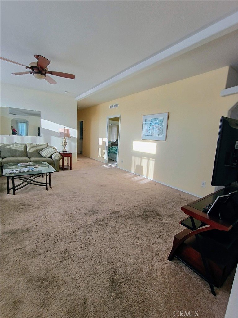 17640 Corkill Road, Unit 40 Desert Hot Springs, CA 92241 - Photo 7 of 55 Large living room