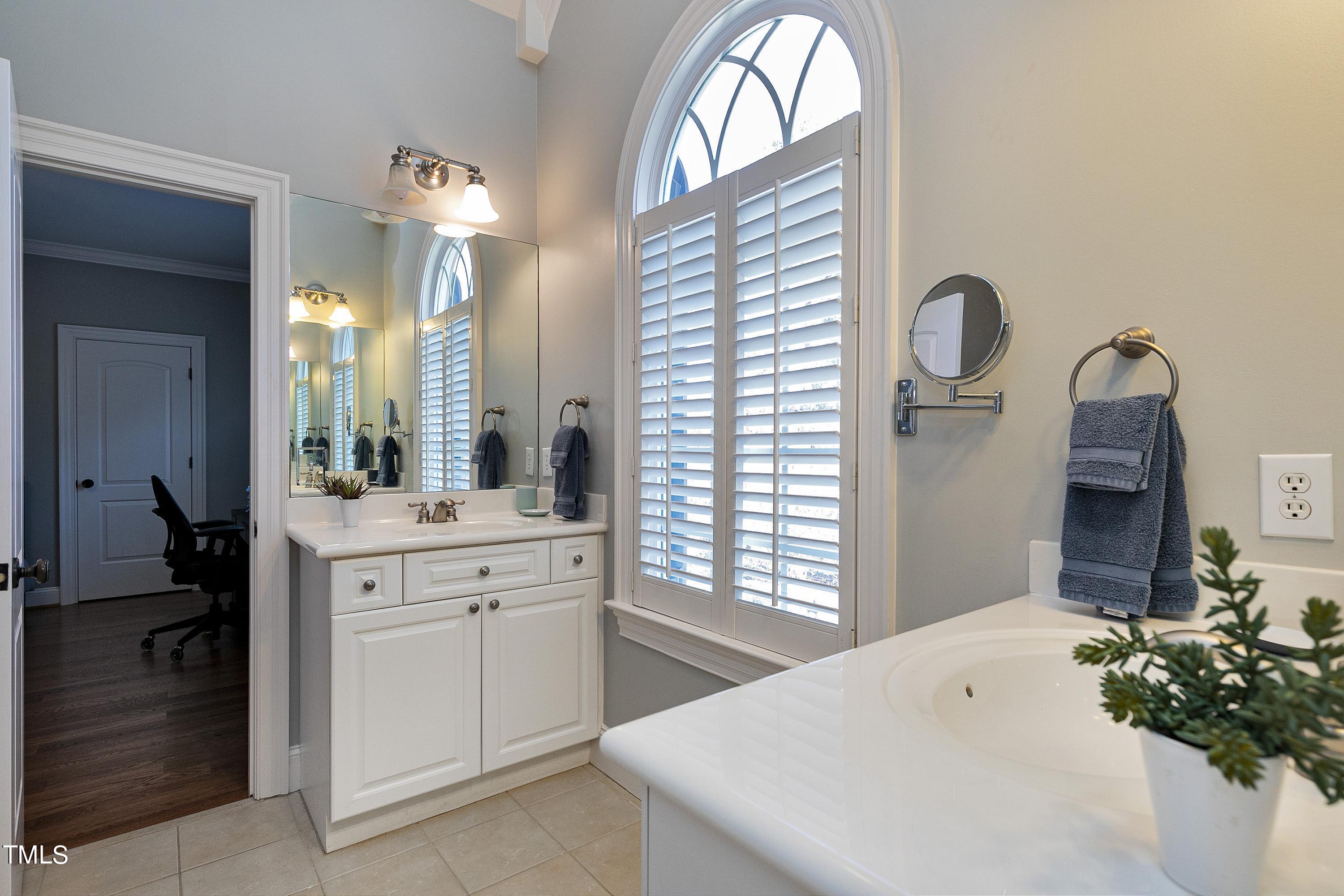 2912 Ryton Court Raleigh, NC 27613 - Photo 50 of 86 Bathroom 2