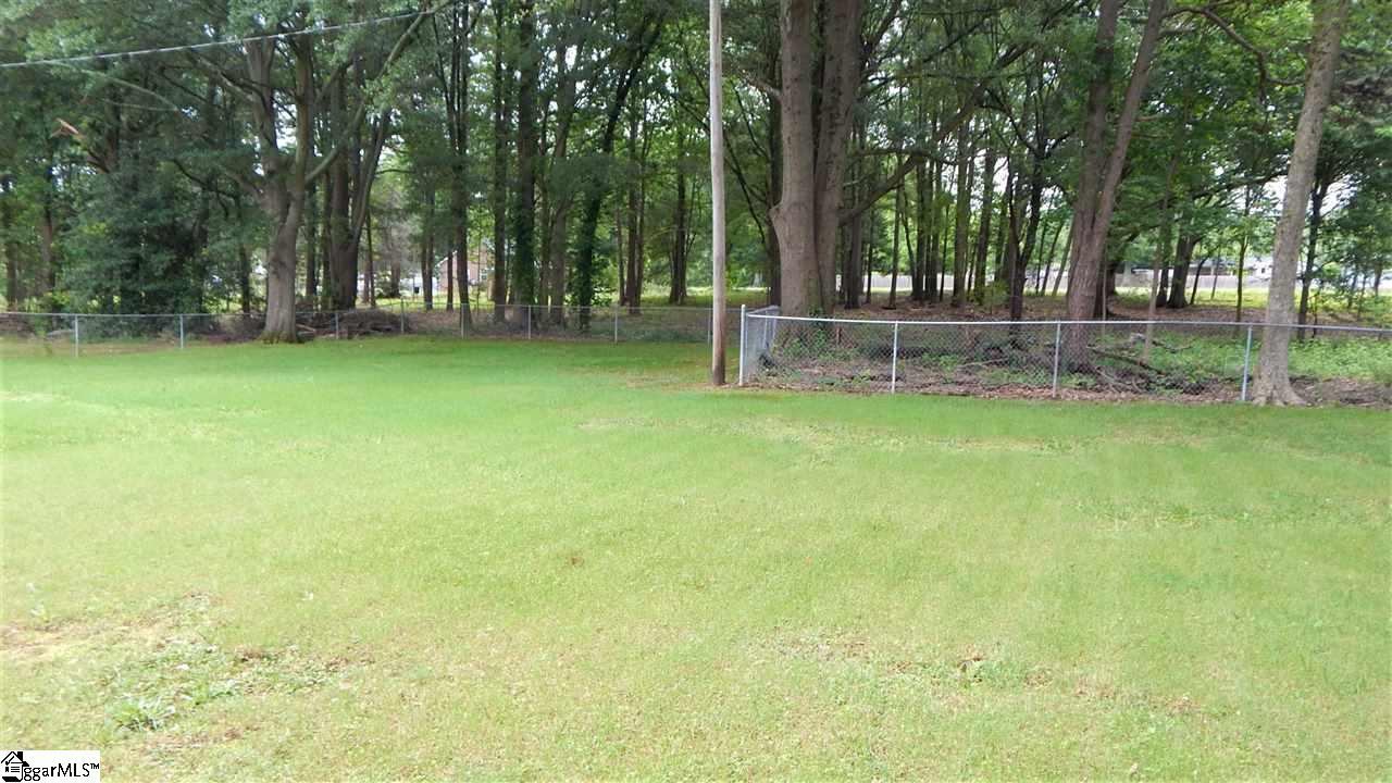 104 Wilson Road Greer, SC 29650 - Photo 3 of 16 Gallery Image 3