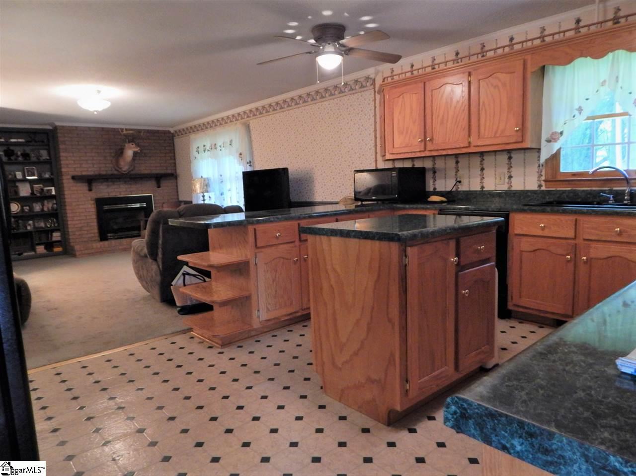 104 Wilson Road Greer, SC 29650 - Photo 5 of 16 Gallery Image 5