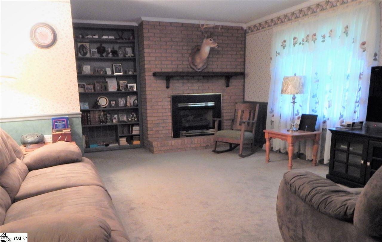 104 Wilson Road Greer, SC 29650 - Photo 6 of 16 Gallery Image 6