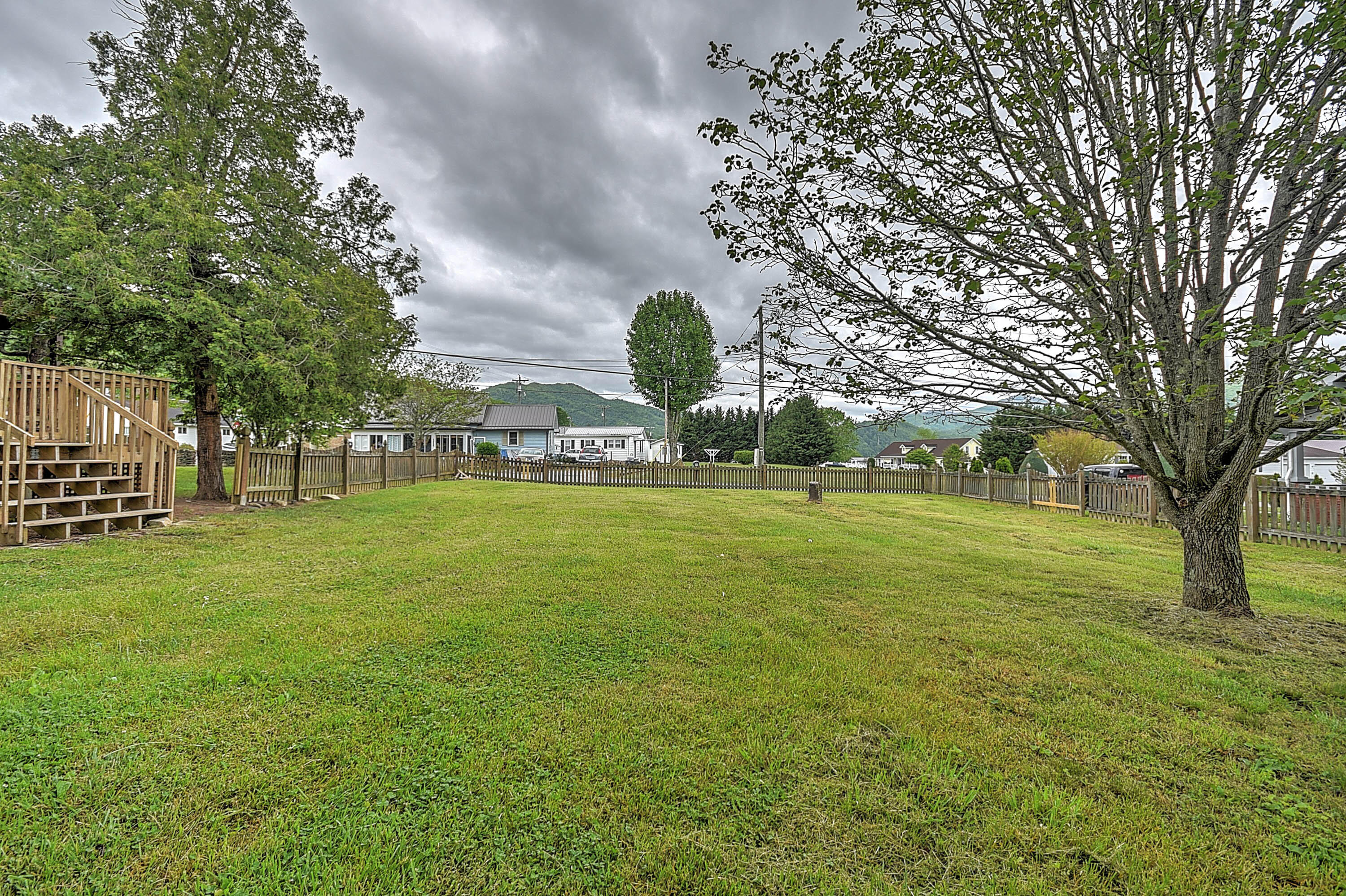 1458 Love Station Road Erwin, TN 37650 - Photo 7 of 39 Lover Station-7