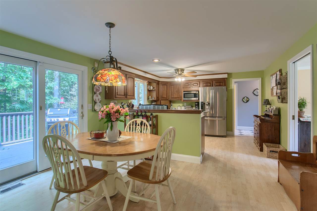 22 Queens Way Merrimack, NH 03054 - Photo 8 of 40