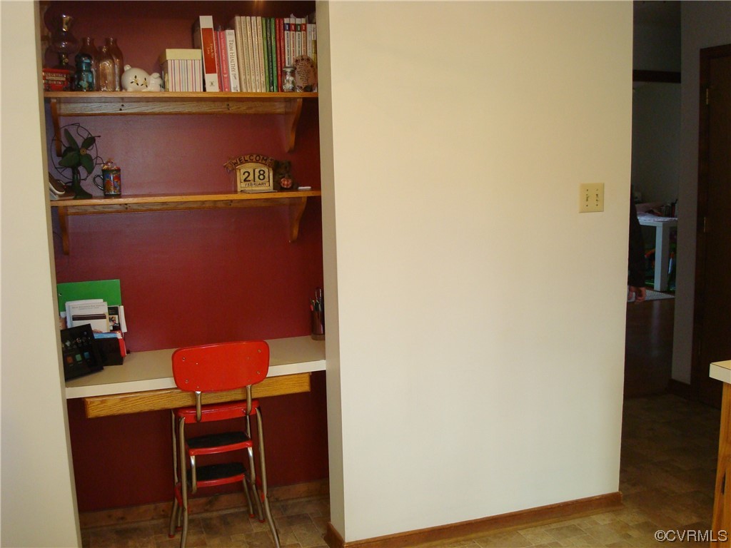 12803 Spring Run Road Chesterfield, VA 23832 - Photo 19 of 40 a view of a workspace