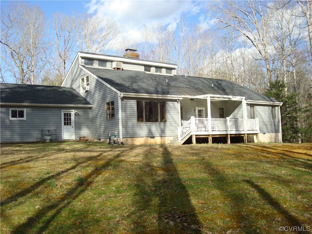 12803 Spring Run Road Chesterfield, VA 23832 - Photo 3 of 40 a view of a white house with a large pool