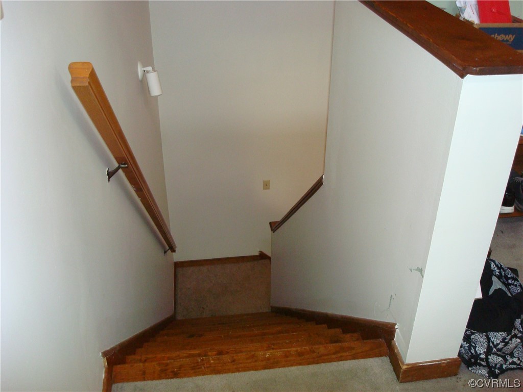 12803 Spring Run Road Chesterfield, VA 23832 - Photo 32 of 40 a view of entryway