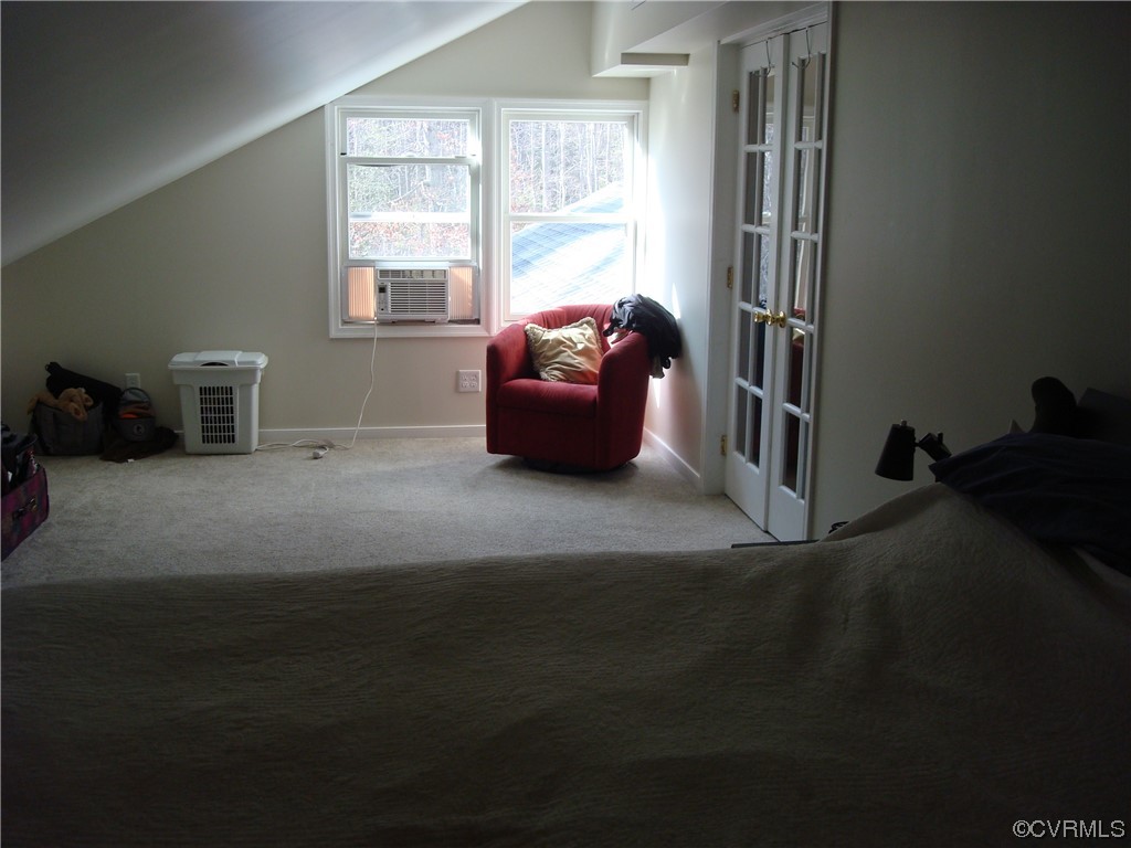 12803 Spring Run Road Chesterfield, VA 23832 - Photo 38 of 40 a living room with furniture and a window