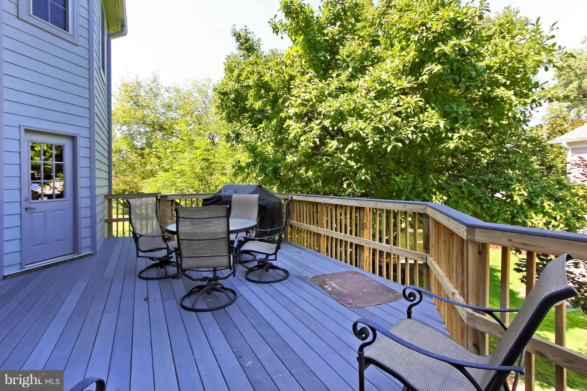 2830 North Rochester Street Arlington, VA 22213 - Photo 30 of 30 Deck