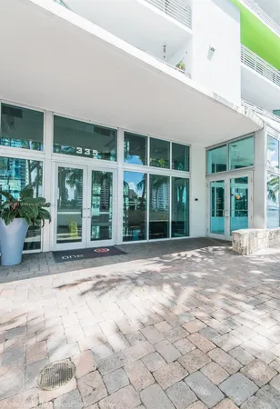 $3,500 | 335 South Biscayne Boulevard, Unit 1500, Miami, FL 33131