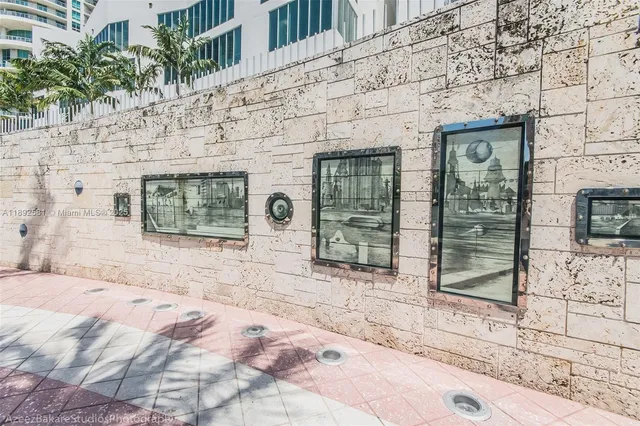 $3,500 | 335 South Biscayne Boulevard, Unit 1500, Miami, FL 33131