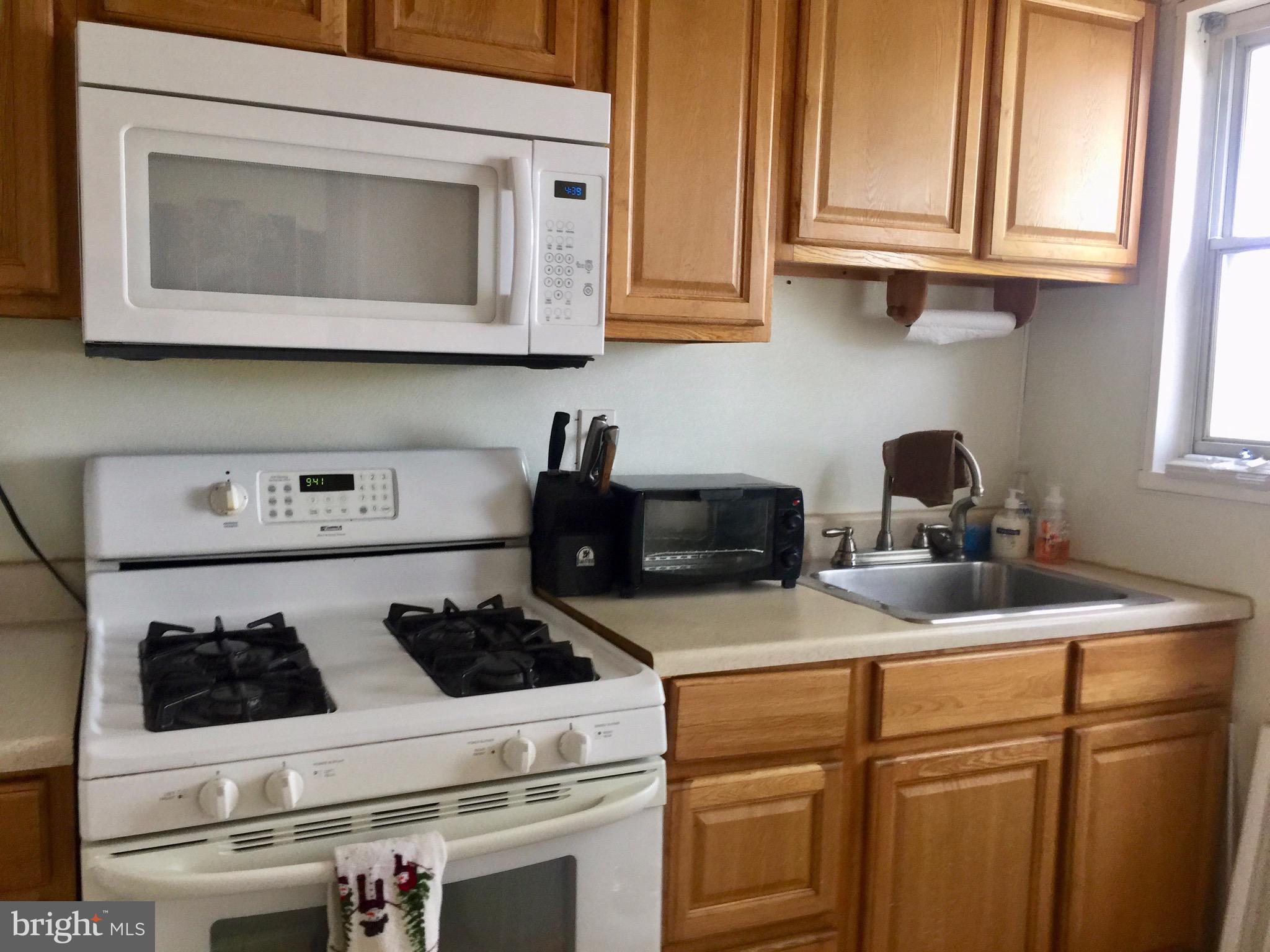 407 Old Home Road Baltimore, MD 21206 - Photo 12 of 20