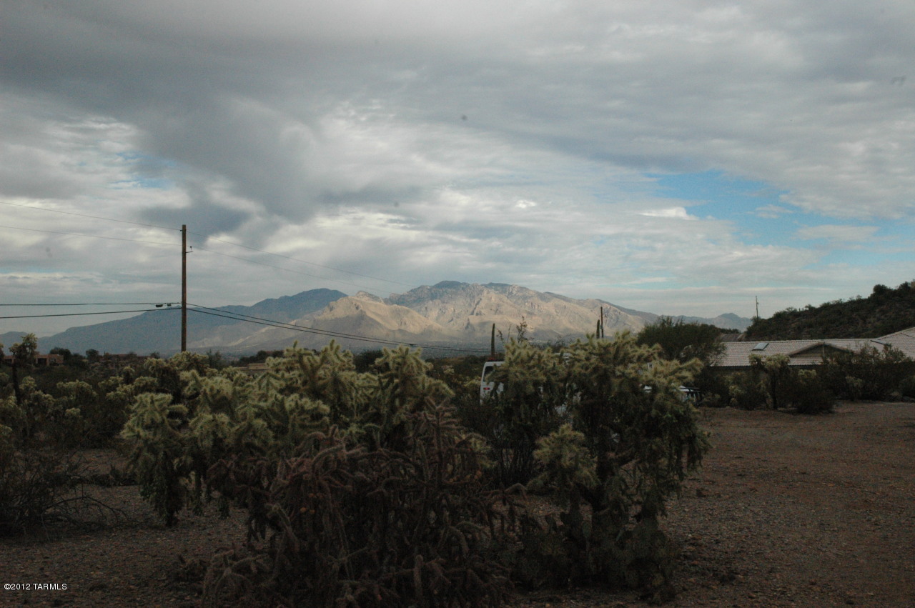 6135 West Sunset Road, Unit APPROX Tucson, AZ 85743 - Photo 3 of 15