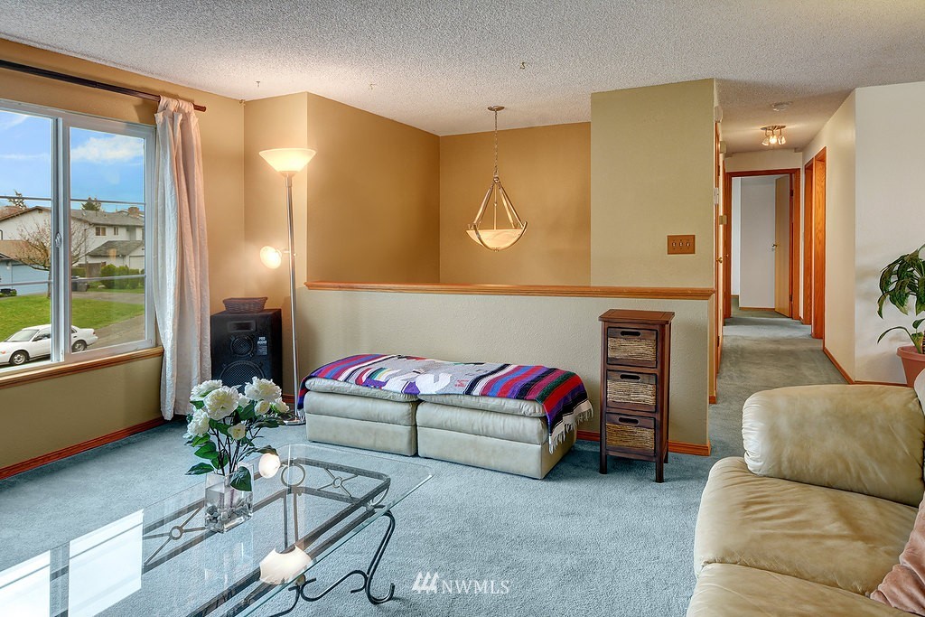512 213th Street Southwest Bothell, WA 98021 - Photo 3 of 18