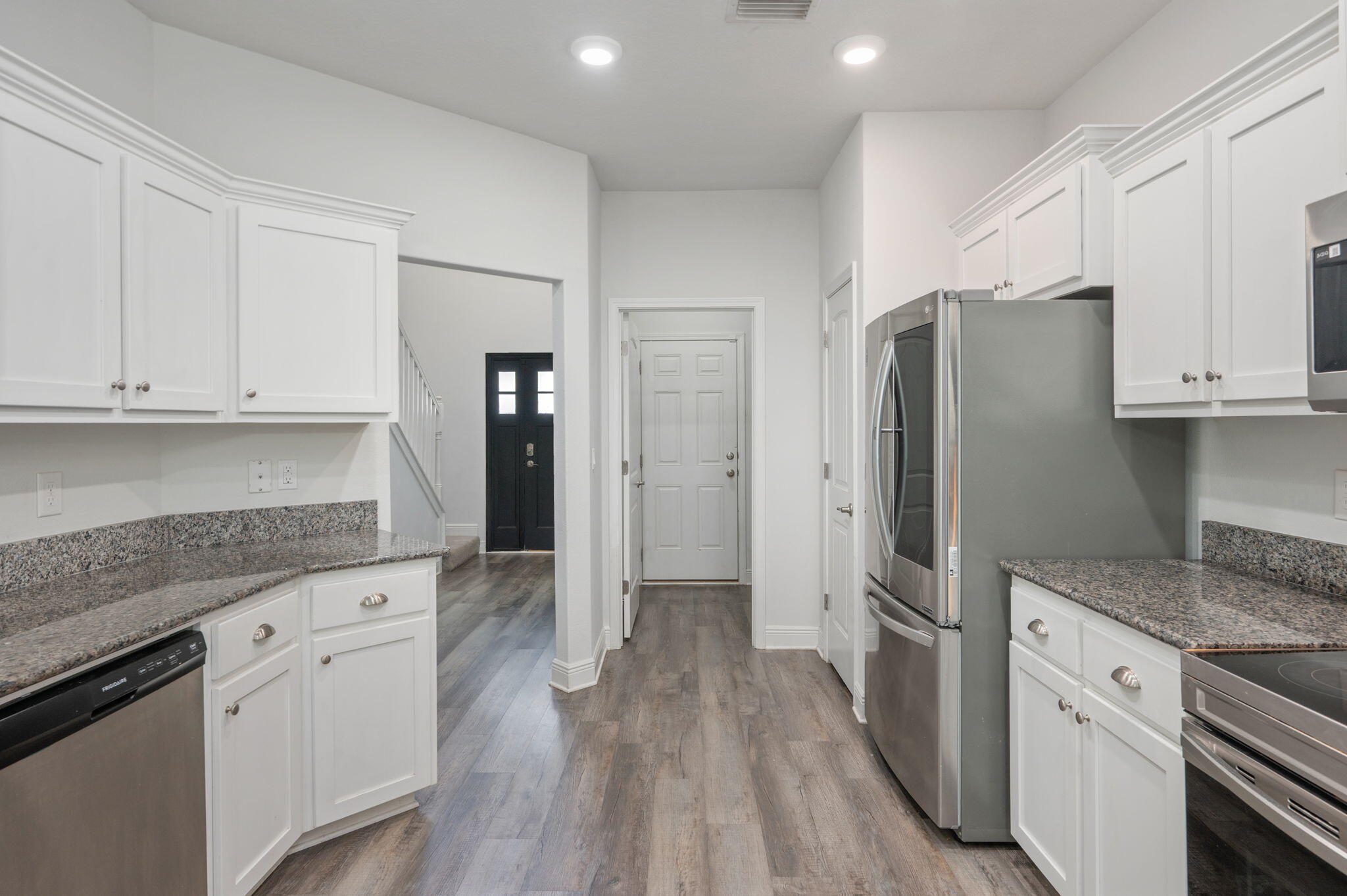 5737 Marigold Loop Crestview, FL 32539 - Photo 12 of 37 Kitchen