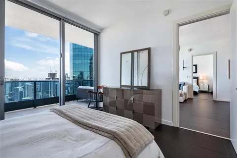 $875,000 | 200 Biscayne Blvd Way, Unit 4812, Miami, FL 33131