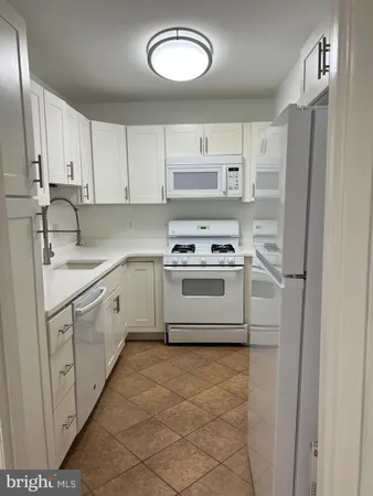 $2,350 | 11623 Vantage Hill Road, Unit C, Reston, VA 20190