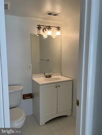 $2,350 | 11623 Vantage Hill Road, Unit C, Reston, VA 20190