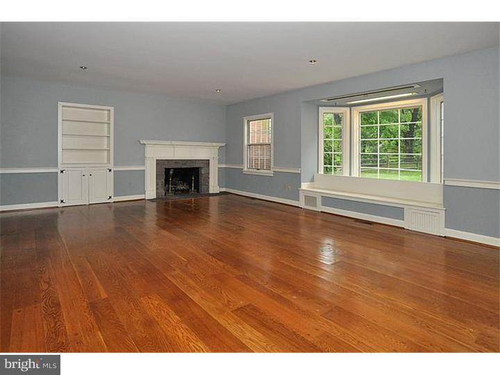 620 Meetinghouse Road Rydal, PA 19046 - Photo 4 of 21 Living Room