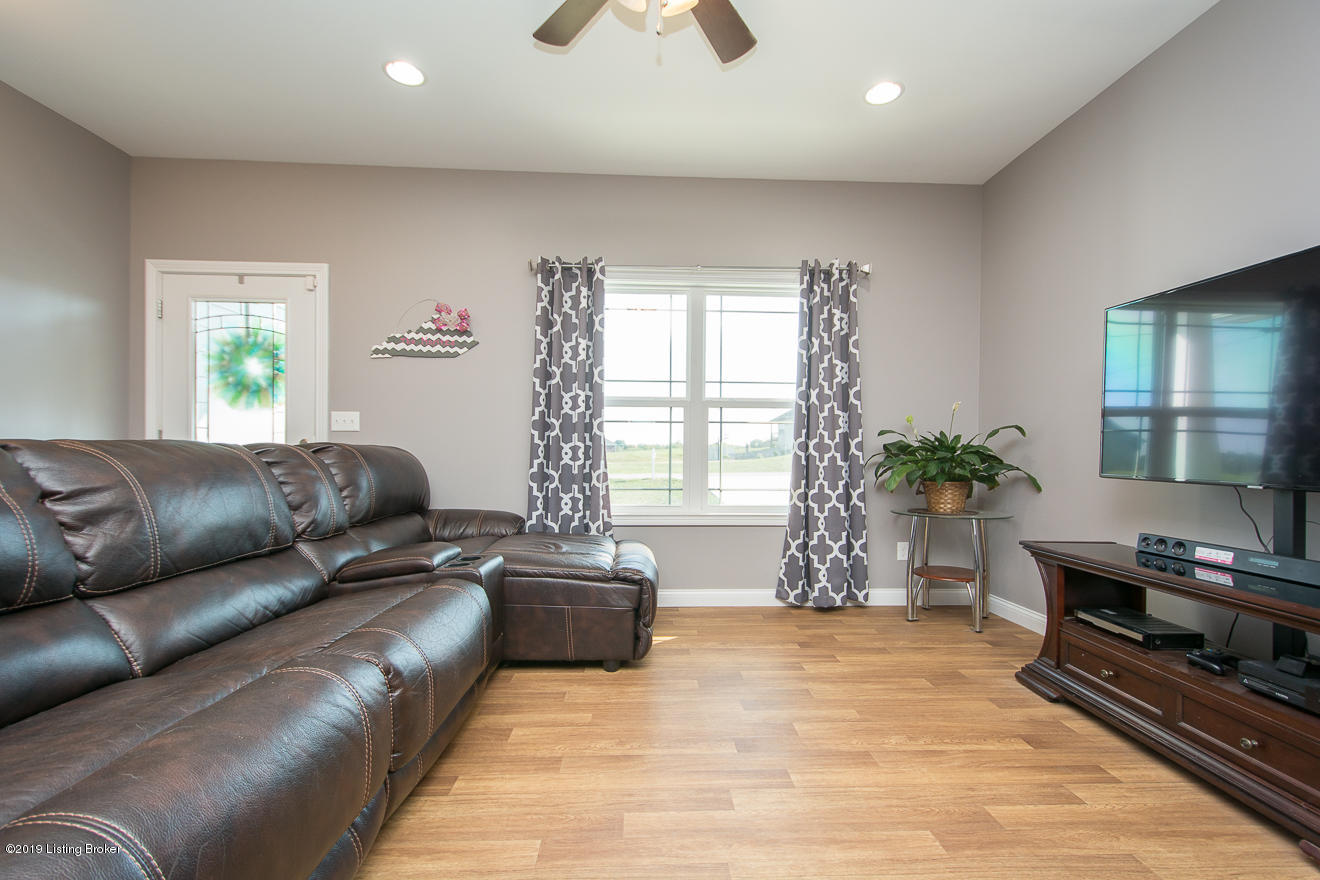 303 Cameron Ridge Road Shepherdsville, KY 40165 - Photo 15 of 67 CameronRidge -15