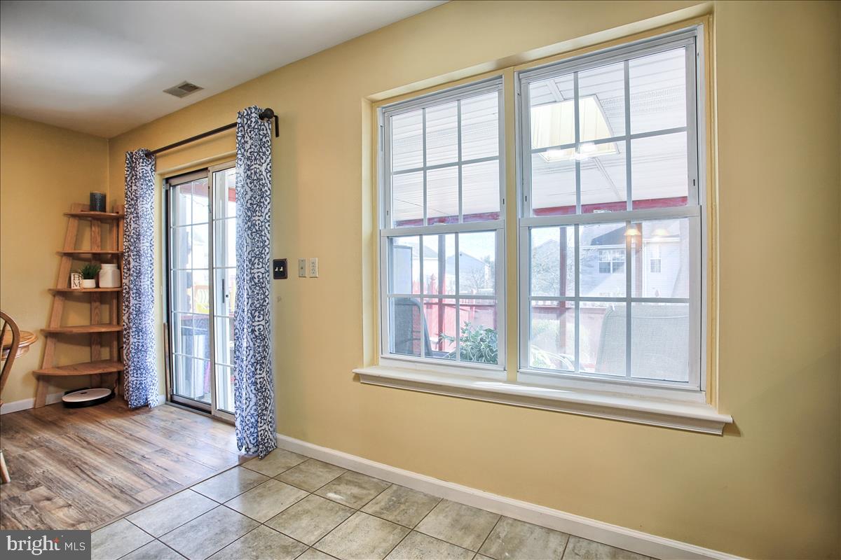 5445 Pond Road Harrisburg, PA 17111 - Photo 13 of 27 Gallery Image 13