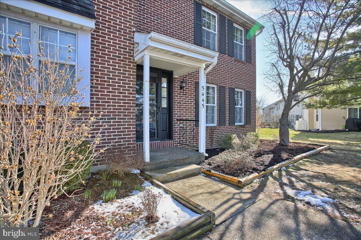 5445 Pond Road Harrisburg, PA 17111 - Photo 2 of 27 Gallery Image 2