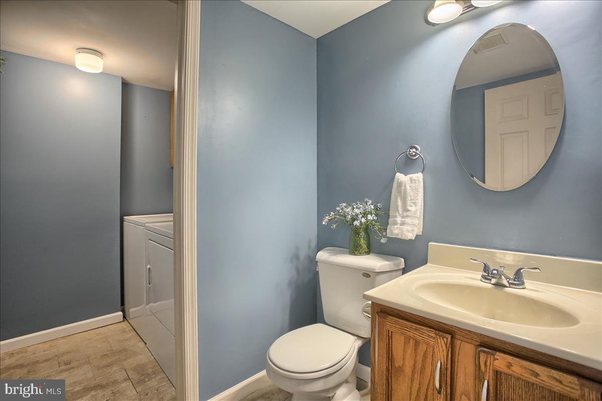 5445 Pond Road Harrisburg, PA 17111 - Photo 8 of 27 Gallery Image 8