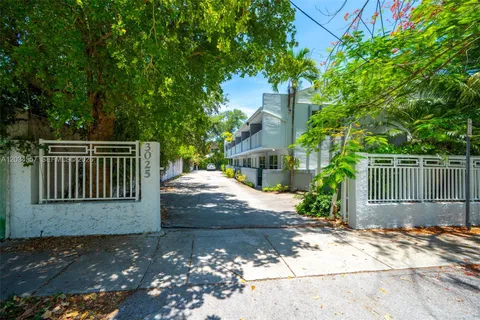 $425,000 | 3025 Mary Street, Unit 1, Miami, FL 33133