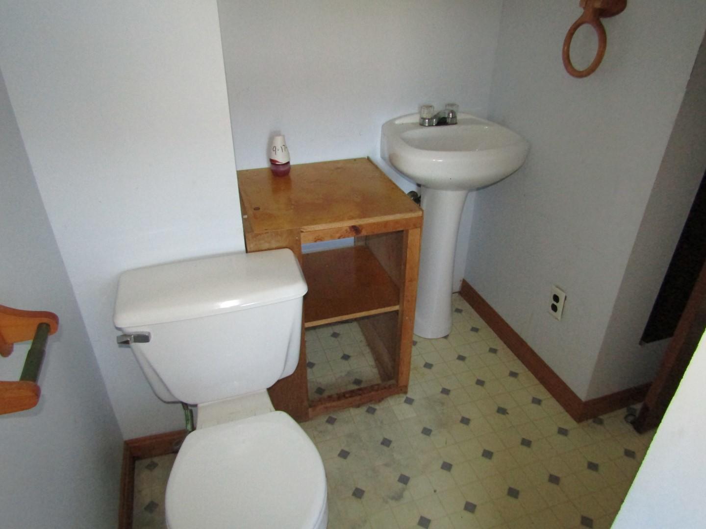 206 Lane Road Greene, ME 04236 - Photo 10 of 28 IMG_7263