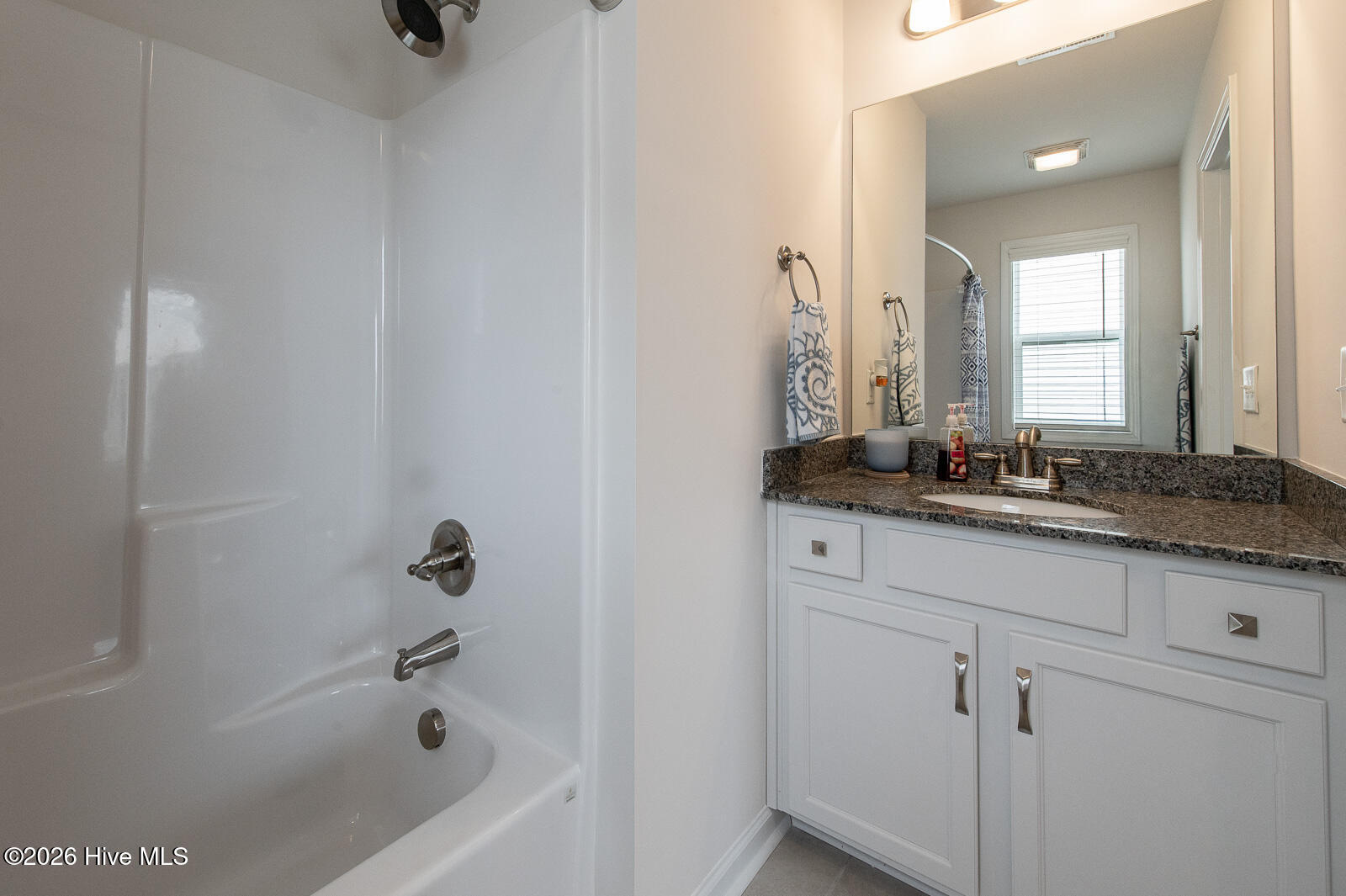 754 Justify Loop Graniteville, SC 29829 - Photo 13 of 39 Private Bathroom!