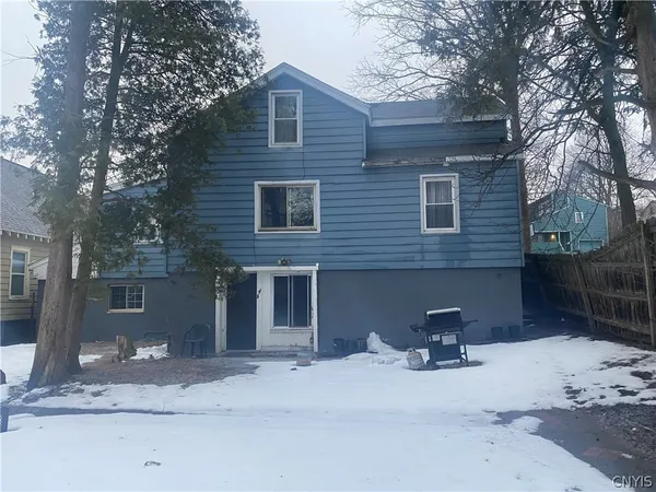 $220,000 | 228 Delhi Street, Syracuse, NY 13203