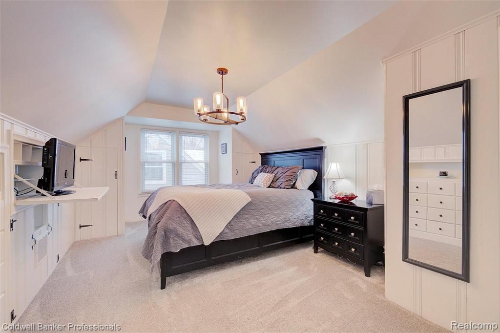 3919 Durham Road Royal Oak, MI 48073 - Photo 29 of 40