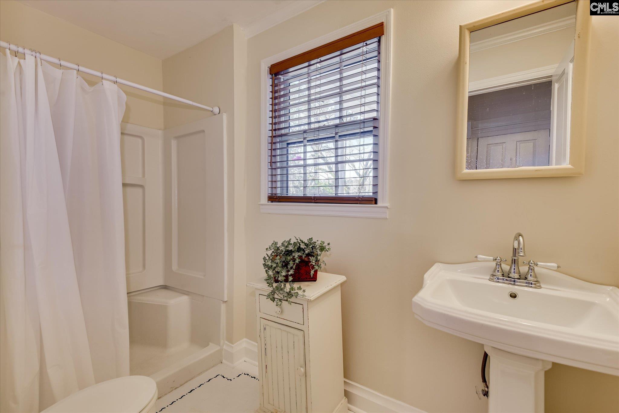 501 Buncombe Street Edgefield, SC 29824 - Photo 28 of 43