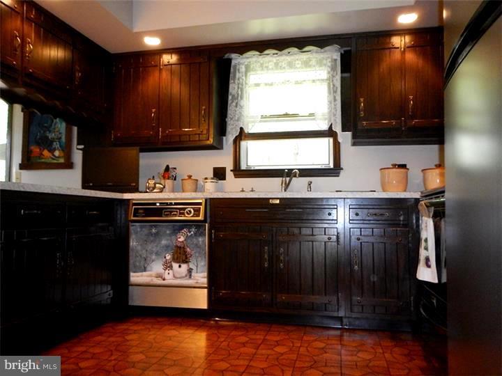 100 Bitting Road Alburtis, PA 18011 - Photo 9 of 25 Gallery Image 9