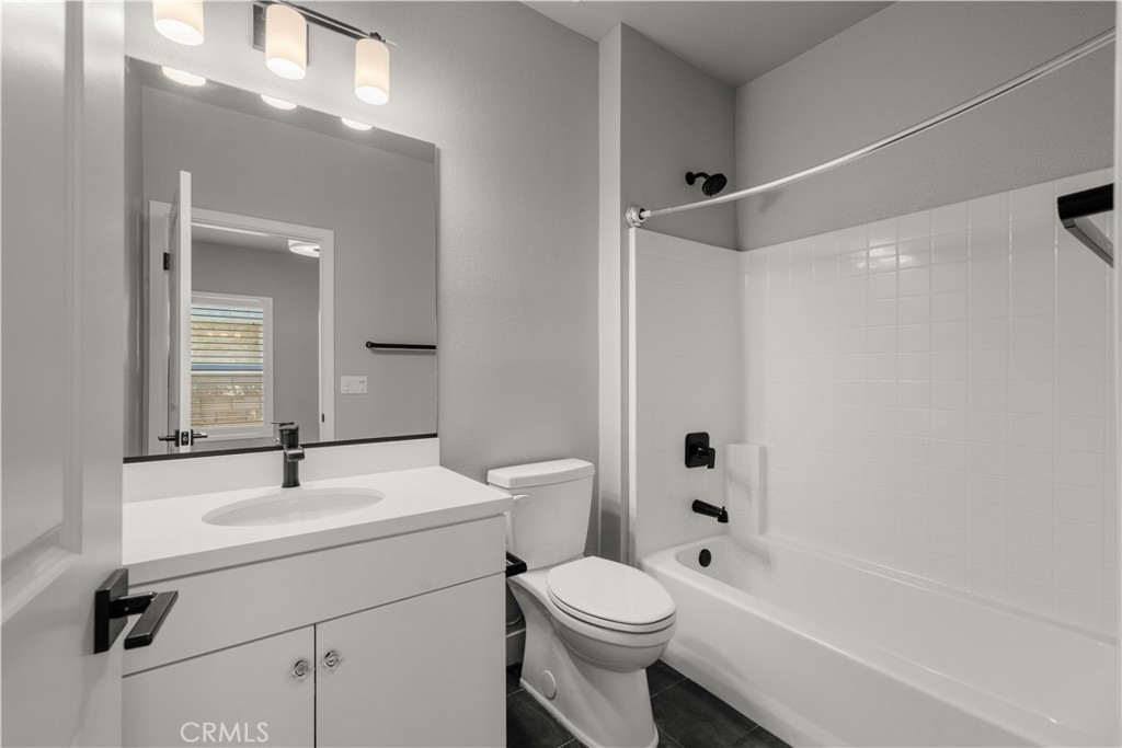 721 West Duarte Road, Unit B Monrovia, CA 91016 - Photo 16 of 24