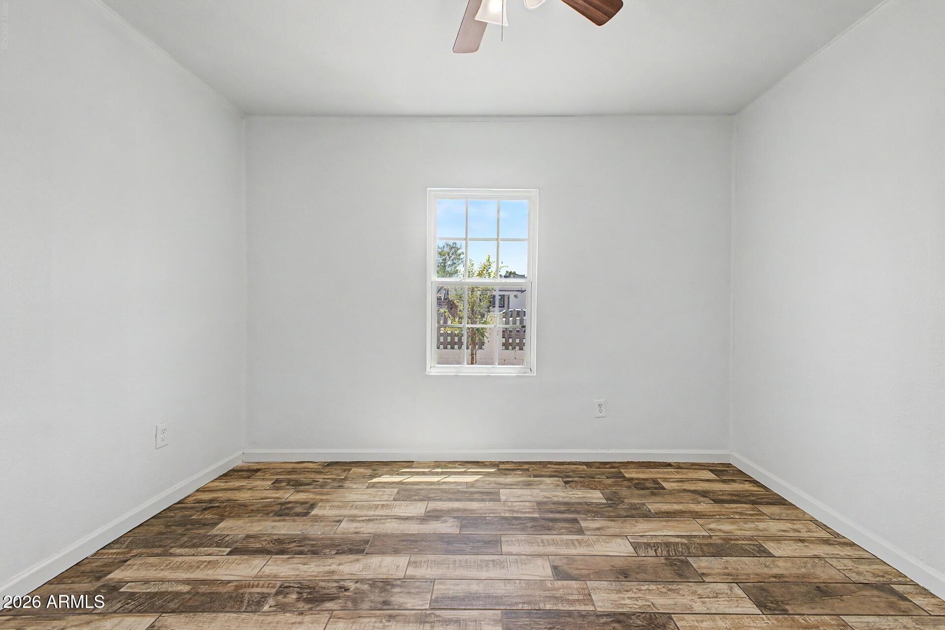 1010 East Chipman Road Phoenix, AZ 85040 - Photo 17 of 25 17 - Chipman