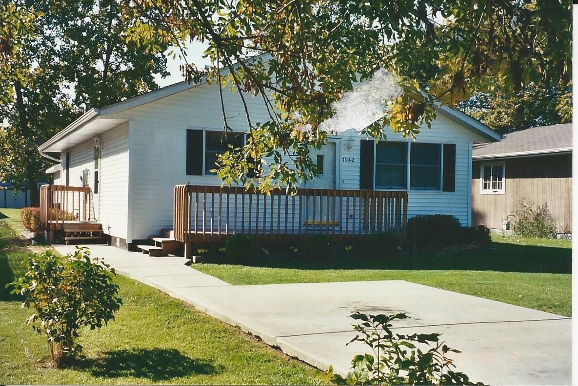 704-2 Juniper Road Valparaiso, IN 46385 - Photo 1 of 10 a house view with a garden space