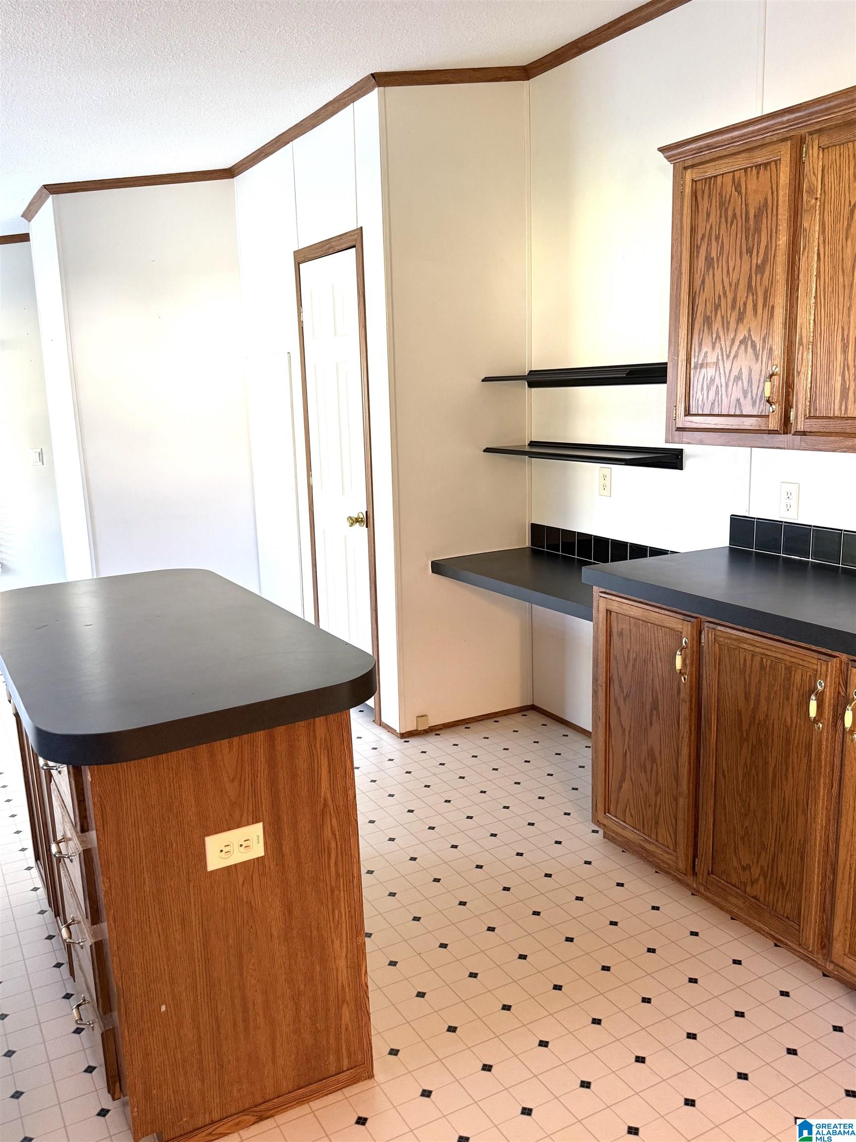 613 Alexander Road Pell City, AL 35128 - Photo 11 of 37