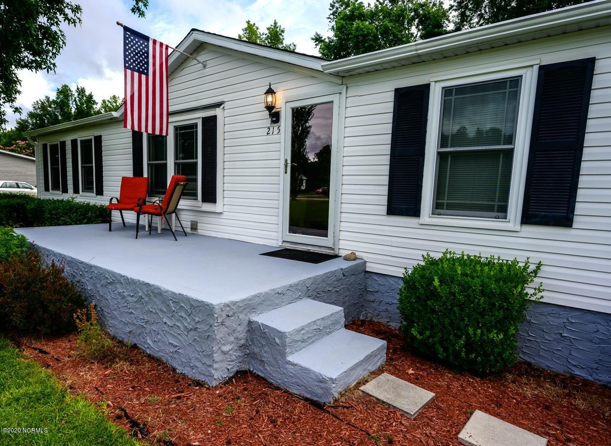 215 Wildlife Road New Bern, NC 28560 - Photo 19 of 23 front porch