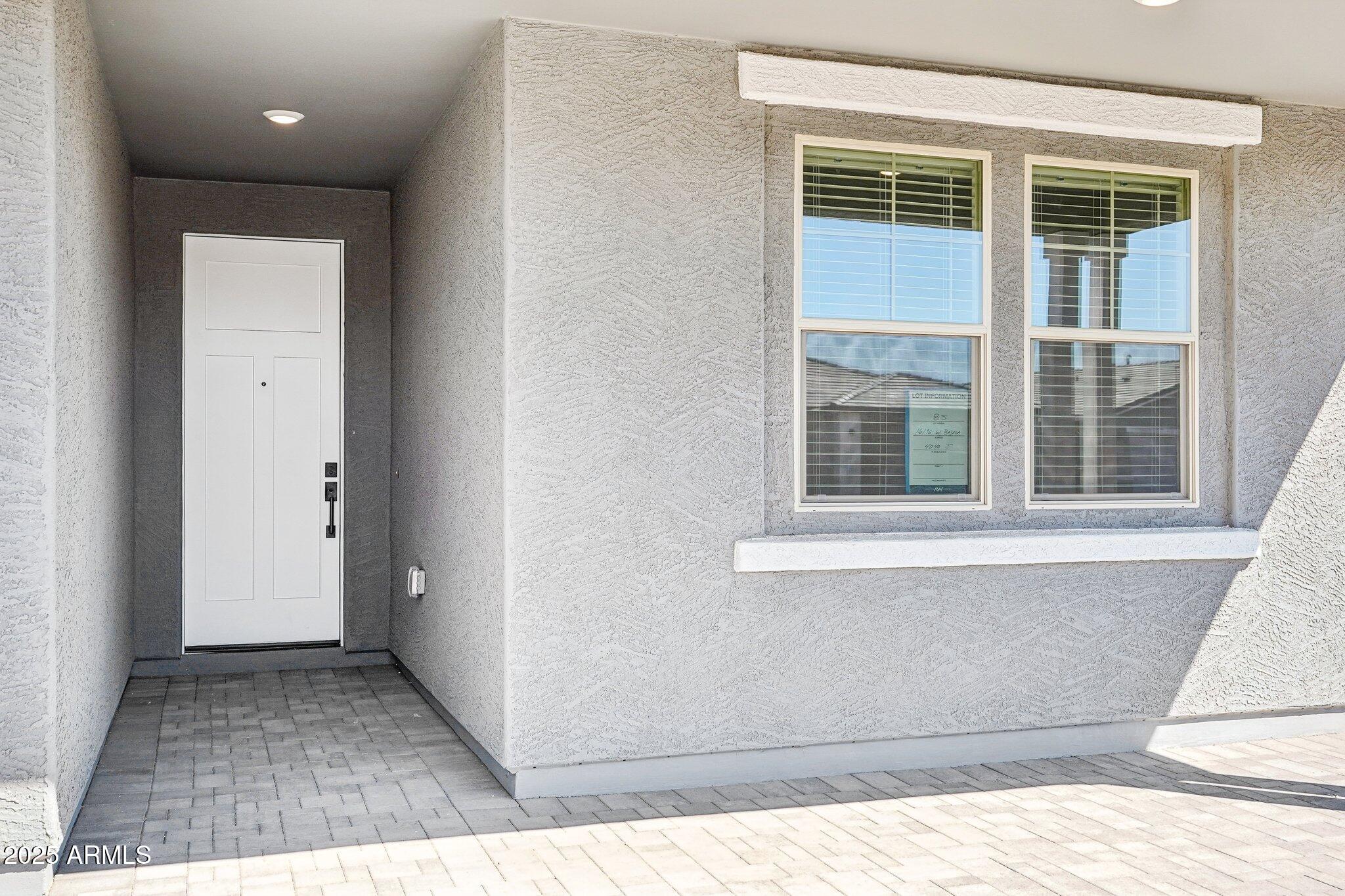 7-web-or-mls-W Bajada Rd-S2409-007